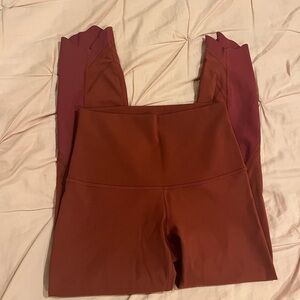 Lululemon Wunder Under Crop High-Rise 
•Roll Down Scallop Full-On Luxtreme 23”